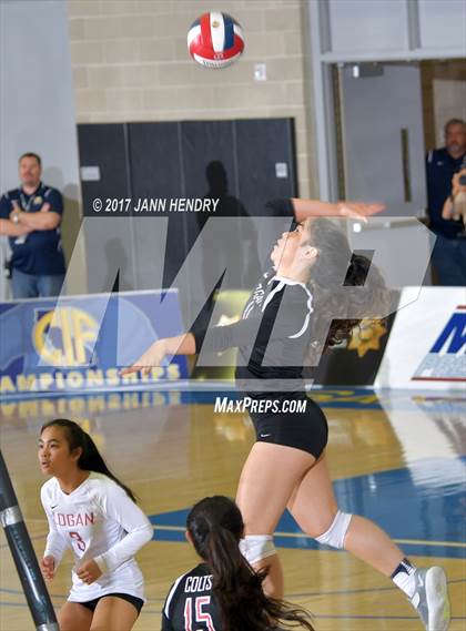 Thumbnail 2 in James Logan vs. Santa Margarita (CIF State D1 Final) photogallery.