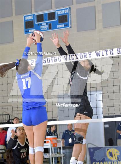 Thumbnail 3 in James Logan vs. Santa Margarita (CIF State D1 Final) photogallery.