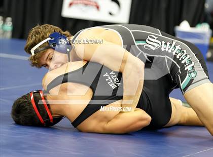 Thumbnail 1 in CIF State Boys Wrestling Championships (Day 1 - Round 3) photogallery.