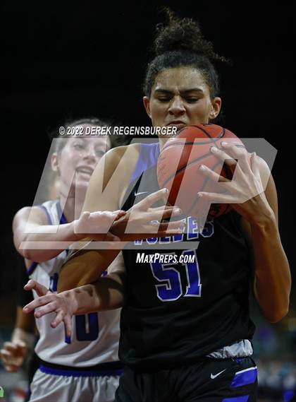 Thumbnail 2 in Highlands Ranch vs Grandview (CHSAA 5A Final 4) photogallery.