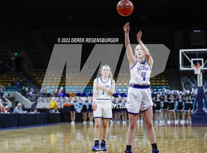 Thumbnail 2 in Highlands Ranch vs Grandview (CHSAA 5A Final 4) photogallery.