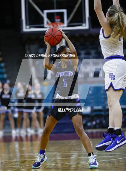 Thumbnail 3 in Highlands Ranch vs Grandview (CHSAA 5A Final 4) photogallery.