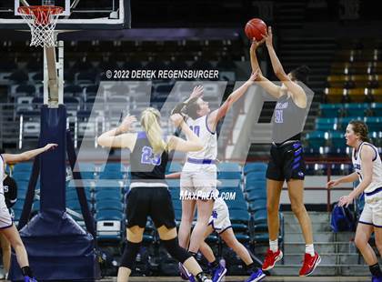 Thumbnail 1 in Highlands Ranch vs Grandview (CHSAA 5A Final 4) photogallery.