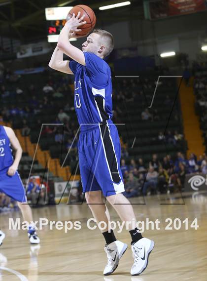 Thumbnail 3 in Middle Early College vs. Hoosic Valley (NYSPHSAA Class C Final) photogallery.