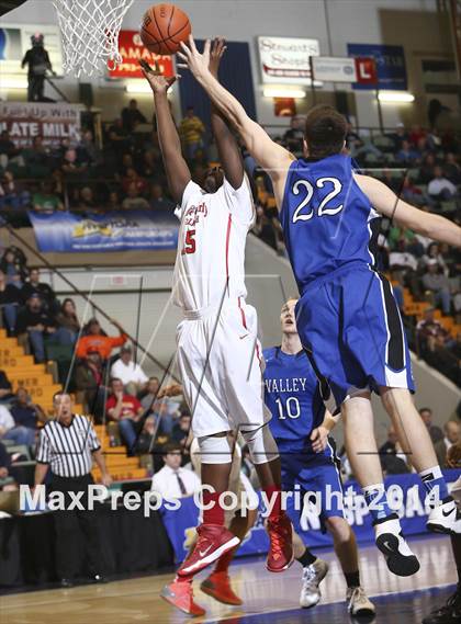 Thumbnail 2 in Middle Early College vs. Hoosic Valley (NYSPHSAA Class C Final) photogallery.