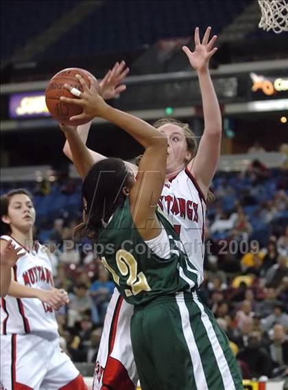 Thumbnail 1 in Poly vs. Monte Vista (CIF State D1 Final) photogallery.