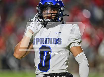 Thumbnail 3 in North Shore vs. Clear Springs (UIL Football 6A D1 Region 3 Area) photogallery.