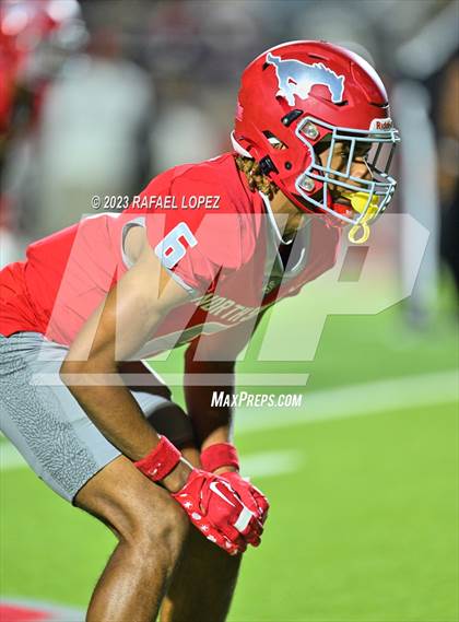 Thumbnail 1 in North Shore vs. Clear Springs (UIL Football 6A D1 Region 3 Area) photogallery.