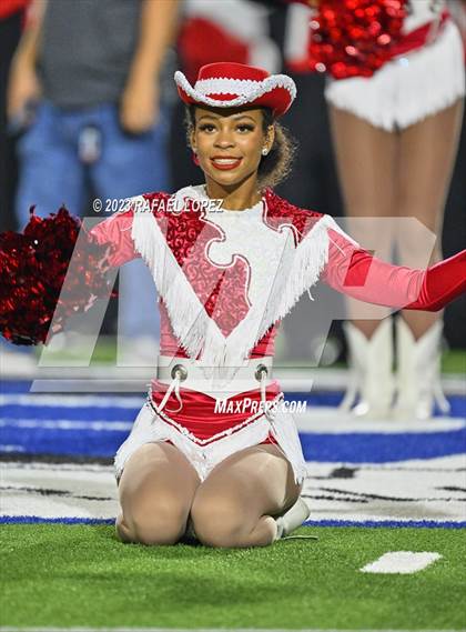 Thumbnail 2 in North Shore vs. Clear Springs (UIL Football 6A D1 Region 3 Area) photogallery.