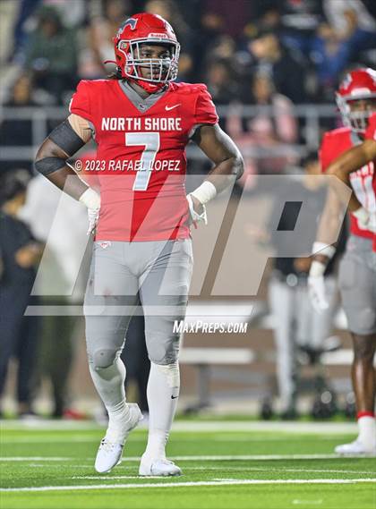Thumbnail 2 in North Shore vs. Clear Springs (UIL Football 6A D1 Region 3 Area) photogallery.