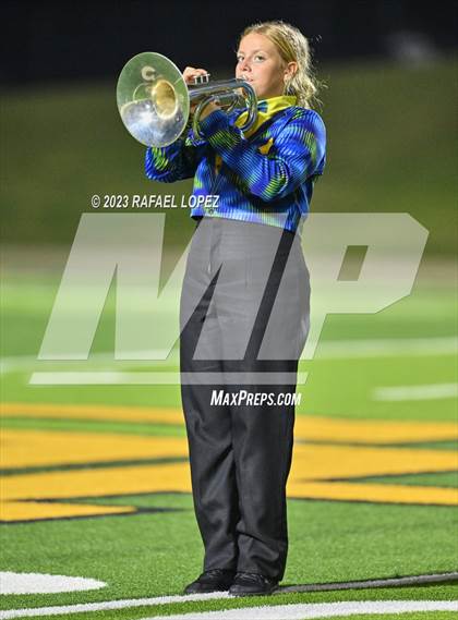 Thumbnail 2 in North Shore vs. Clear Springs (UIL Football 6A D1 Region 3 Area) photogallery.