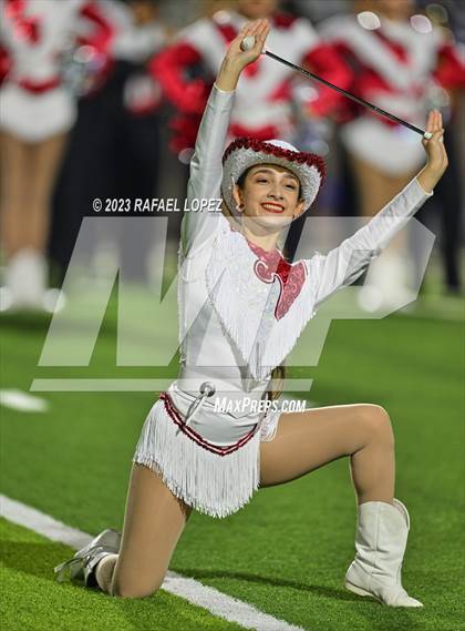 Thumbnail 3 in North Shore vs. Clear Springs (UIL Football 6A D1 Region 3 Area) photogallery.