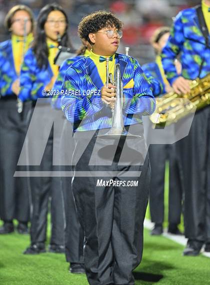 Thumbnail 3 in North Shore vs. Clear Springs (UIL Football 6A D1 Region 3 Area) photogallery.