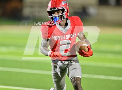 Thumbnail 3 in North Shore vs. Clear Springs (UIL Football 6A D1 Region 3 Area) photogallery.