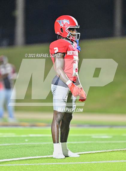 Thumbnail 1 in North Shore vs. Clear Springs (UIL Football 6A D1 Region 3 Area) photogallery.