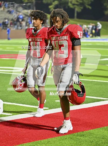 Thumbnail 2 in North Shore vs. Clear Springs (UIL Football 6A D1 Region 3 Area) photogallery.