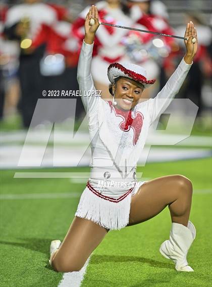 Thumbnail 1 in North Shore vs. Clear Springs (UIL Football 6A D1 Region 3 Area) photogallery.