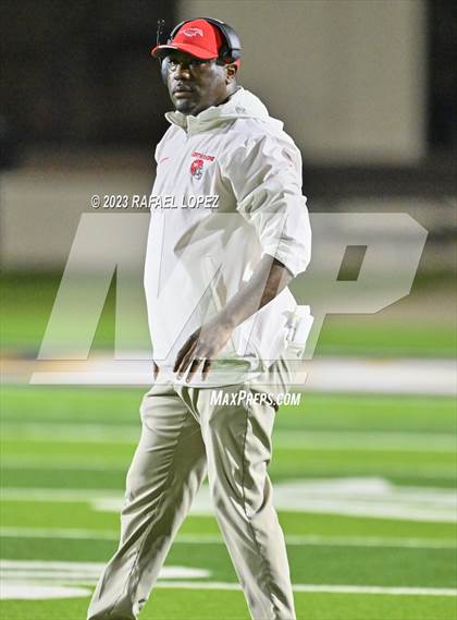 Thumbnail 3 in North Shore vs. Clear Springs (UIL Football 6A D1 Region 3 Area) photogallery.