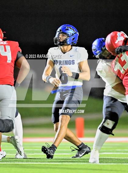 Thumbnail 2 in North Shore vs. Clear Springs (UIL Football 6A D1 Region 3 Area) photogallery.