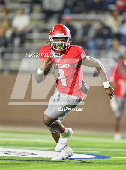 Thumbnail 2 in North Shore vs. Clear Springs (UIL Football 6A D1 Region 3 Area) photogallery.