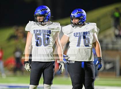 Thumbnail 2 in North Shore vs. Clear Springs (UIL Football 6A D1 Region 3 Area) photogallery.