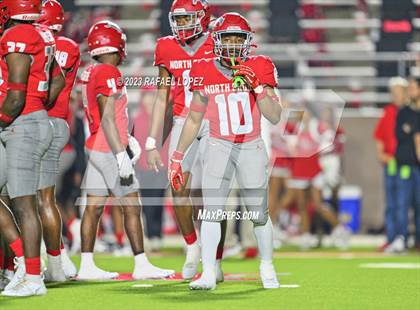 Thumbnail 1 in North Shore vs. Clear Springs (UIL Football 6A D1 Region 3 Area) photogallery.