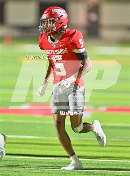 Thumbnail 1 in North Shore vs. Clear Springs (UIL Football 6A D1 Region 3 Area) photogallery.