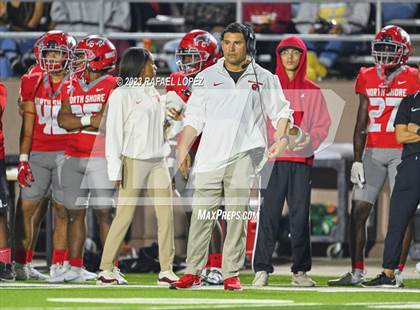 Thumbnail 1 in North Shore vs. Clear Springs (UIL Football 6A D1 Region 3 Area) photogallery.