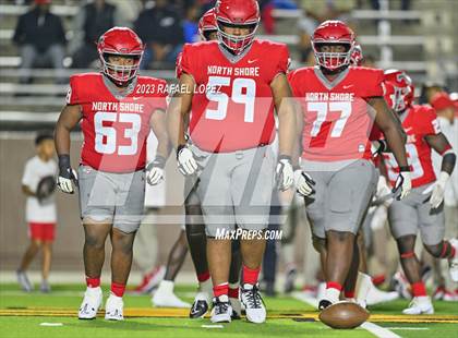 Thumbnail 2 in North Shore vs. Clear Springs (UIL Football 6A D1 Region 3 Area) photogallery.