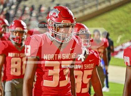 Thumbnail 1 in North Shore vs. Clear Springs (UIL Football 6A D1 Region 3 Area) photogallery.