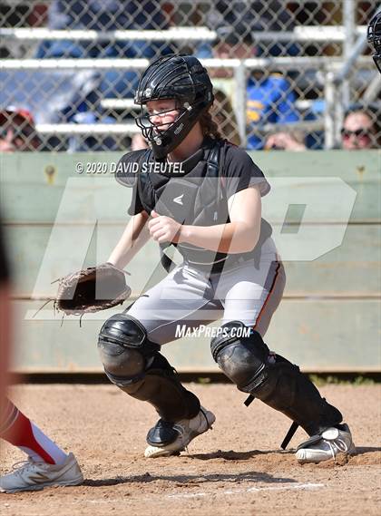 Thumbnail 3 in St. Francis vs. Bella Vista (Pre-Season T.O.C.) photogallery.
