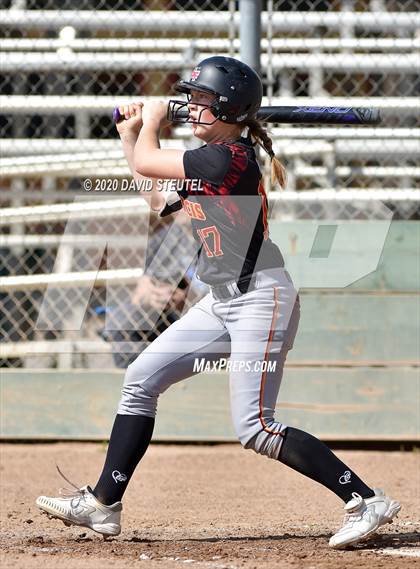 Thumbnail 2 in St. Francis vs. Bella Vista (Pre-Season T.O.C.) photogallery.