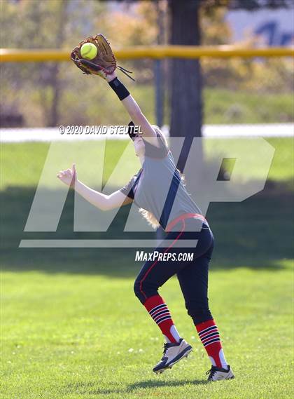 Thumbnail 2 in St. Francis vs. Bella Vista (Pre-Season T.O.C.) photogallery.