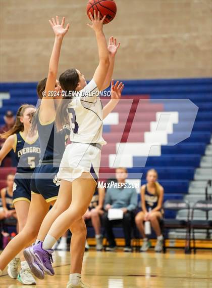 Thumbnail 1 in Evergreen vs Denver South (Dakota Ridge High School) photogallery.