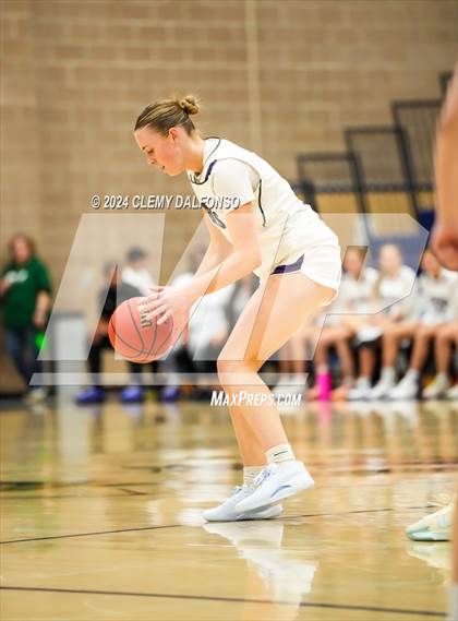 Thumbnail 1 in Evergreen vs Denver South (Dakota Ridge High School) photogallery.