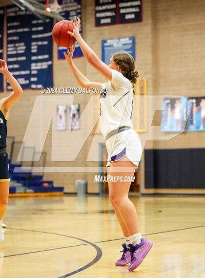 Thumbnail 1 in Evergreen vs Denver South (Dakota Ridge High School) photogallery.
