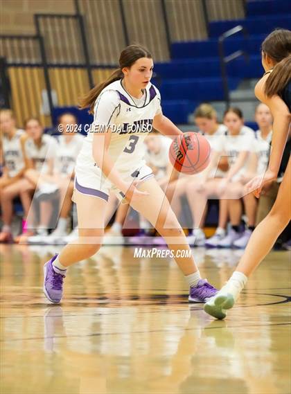 Thumbnail 2 in Evergreen vs Denver South (Dakota Ridge High School) photogallery.