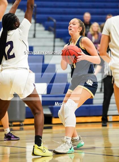 Thumbnail 1 in Evergreen vs Denver South (Dakota Ridge High School) photogallery.