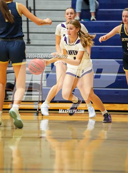 Thumbnail 1 in Evergreen vs Denver South (Dakota Ridge High School) photogallery.