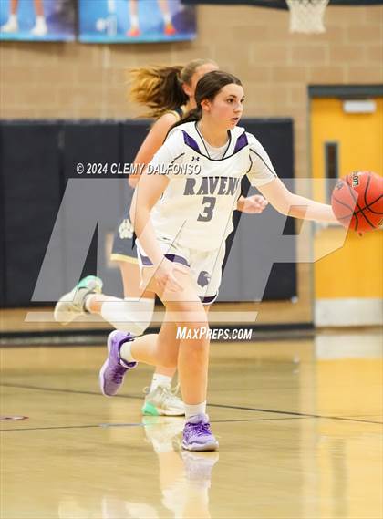 Thumbnail 2 in Evergreen vs Denver South (Dakota Ridge High School) photogallery.