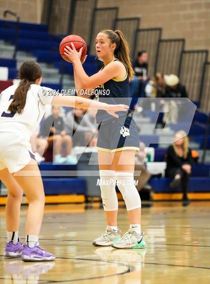Thumbnail 2 in Evergreen vs Denver South (Dakota Ridge High School) photogallery.