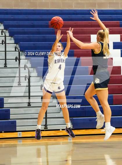 Thumbnail 3 in Evergreen vs Denver South (Dakota Ridge High School) photogallery.