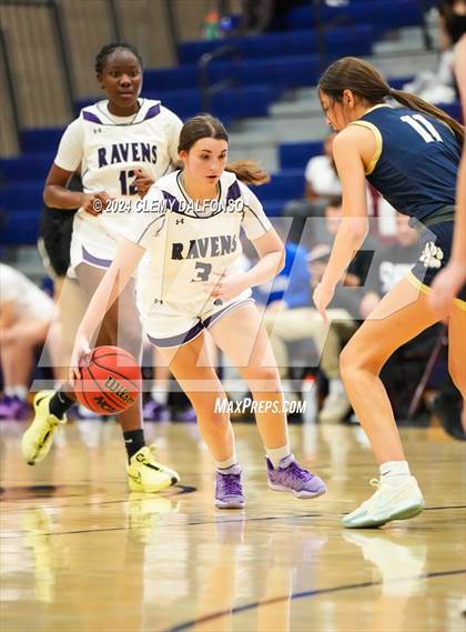 Thumbnail 2 in Evergreen vs Denver South (Dakota Ridge High School) photogallery.