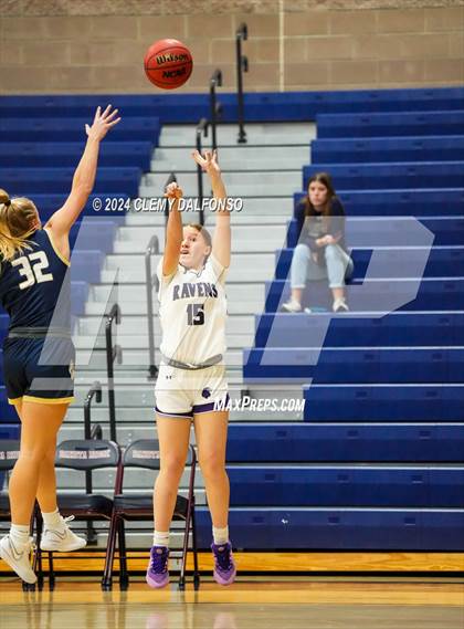 Thumbnail 2 in Evergreen vs Denver South (Dakota Ridge High School) photogallery.
