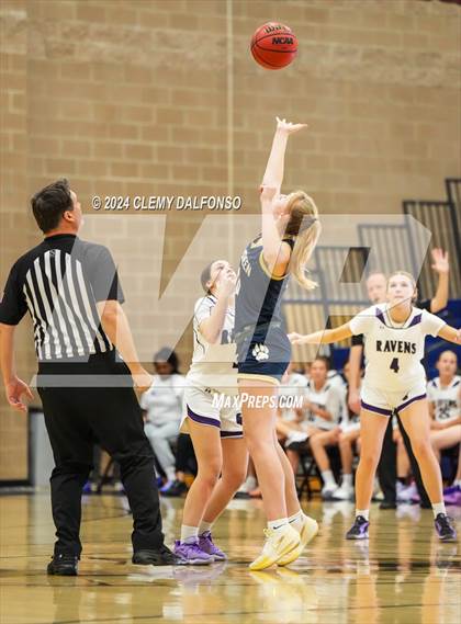 Thumbnail 2 in Evergreen vs Denver South (Dakota Ridge High School) photogallery.