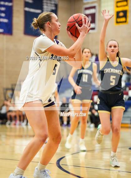 Thumbnail 3 in Evergreen vs Denver South (Dakota Ridge High School) photogallery.