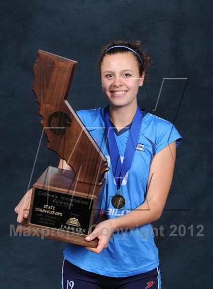 Thumbnail 2 in Marymount (CIF State D1 Awards) photogallery.