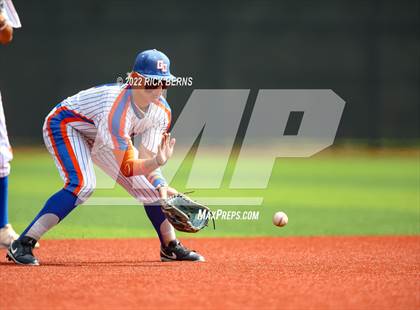 Thumbnail 2 in Grand Oaks vs Spring (UIL 6A Bi-District Area Playoff) photogallery.