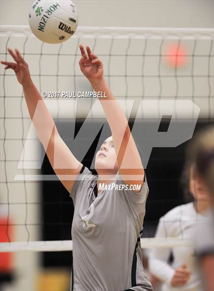 Thumbnail 3 in Pinnacle @ Horizon photogallery.