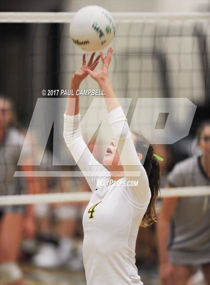 Thumbnail 3 in Pinnacle @ Horizon photogallery.